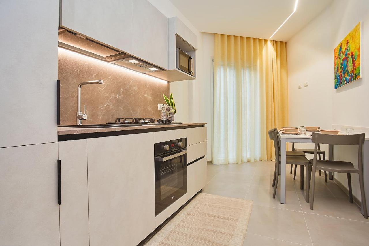 Porta Del Golfo Apartments & Suites Castellammare del Golfo Dış mekan fotoğraf