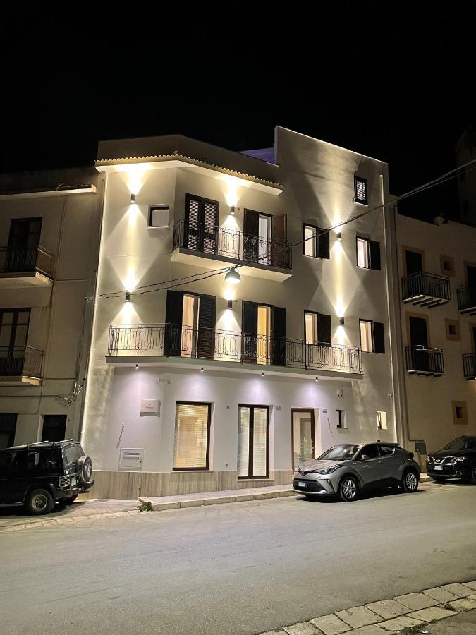 Porta Del Golfo Apartments & Suites Castellammare del Golfo Dış mekan fotoğraf